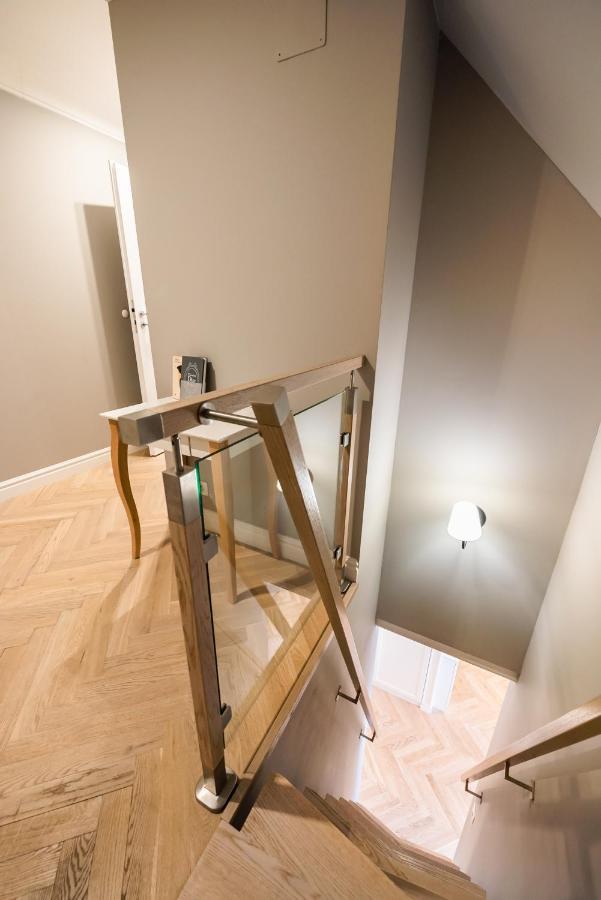 Lovely Apartment In The Heart Of Varşovia Exterior foto